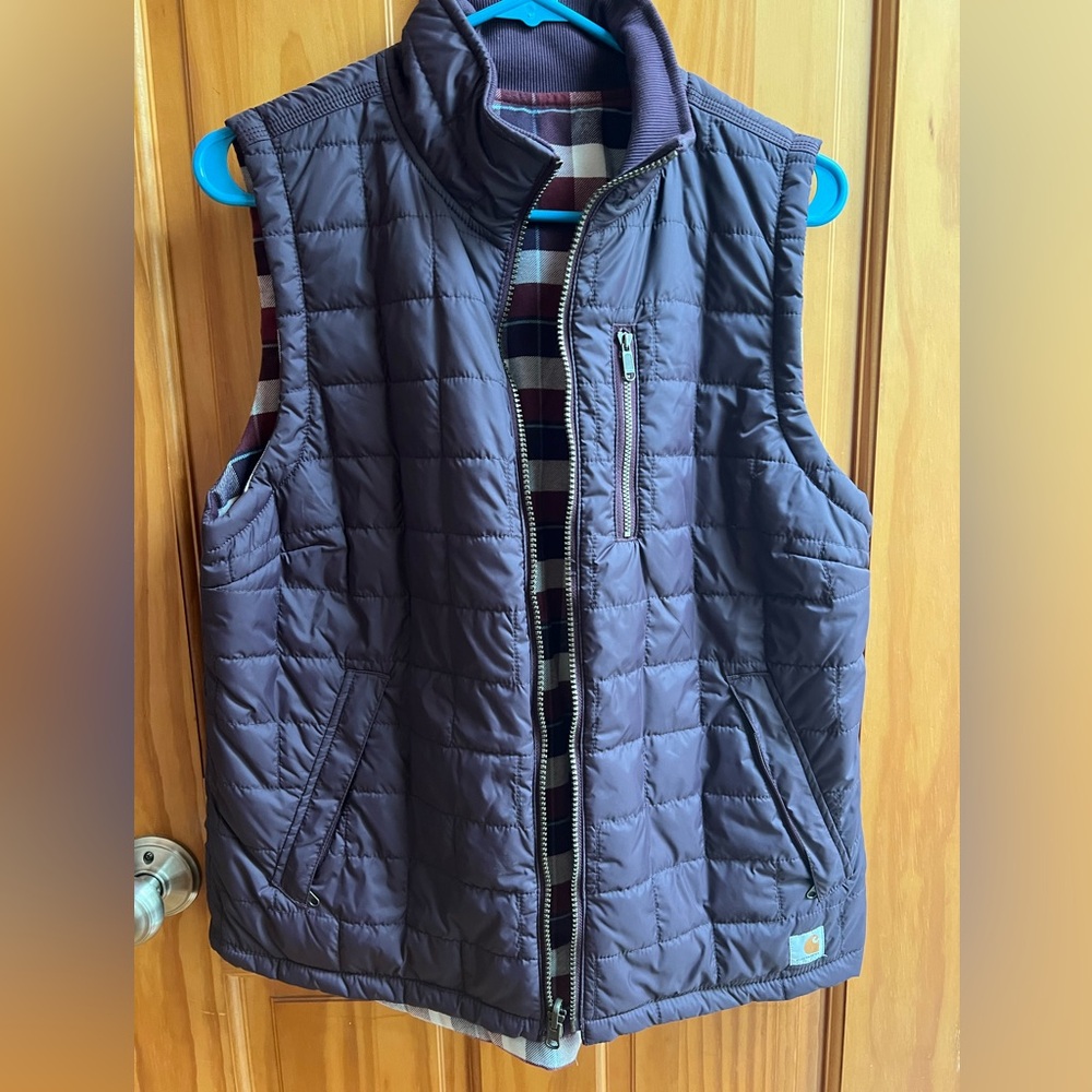 Carhartt Reversible Vest, Eggplant Purple, Size Medium (8/10)
